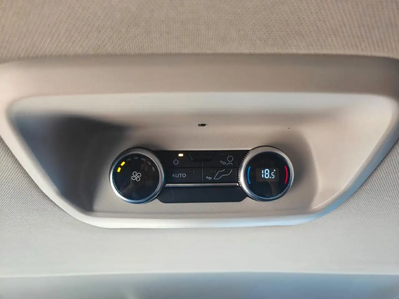 Ford Tourneo Custom Titanium X L2 Aut. AHK*B&O*Matrix 7