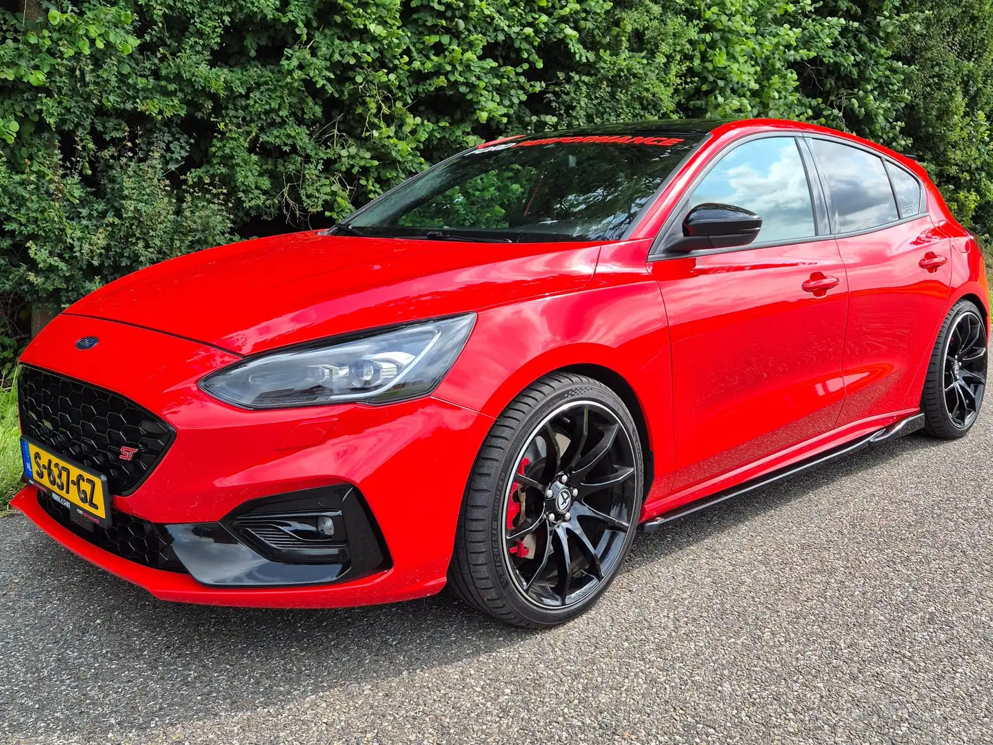 Ford Focus 2.3 EcoBoost ST-3 Maxton Rouge - 2