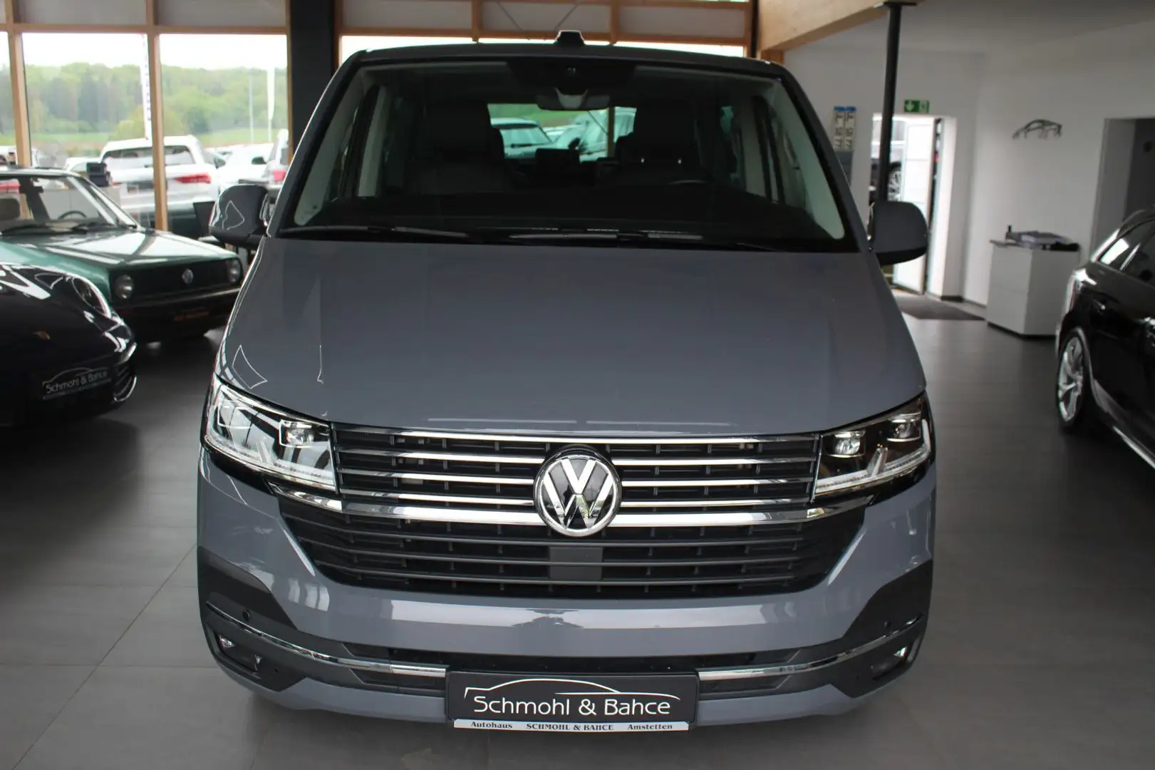 Volkswagen T6 Multivan T6.1 Multivan 2.0 TDI DSG Generation Six Grau - 2