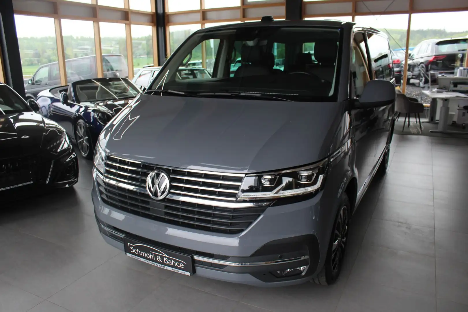 Volkswagen T6 Multivan T6.1 Multivan 2.0 TDI DSG Generation Six Grau - 1