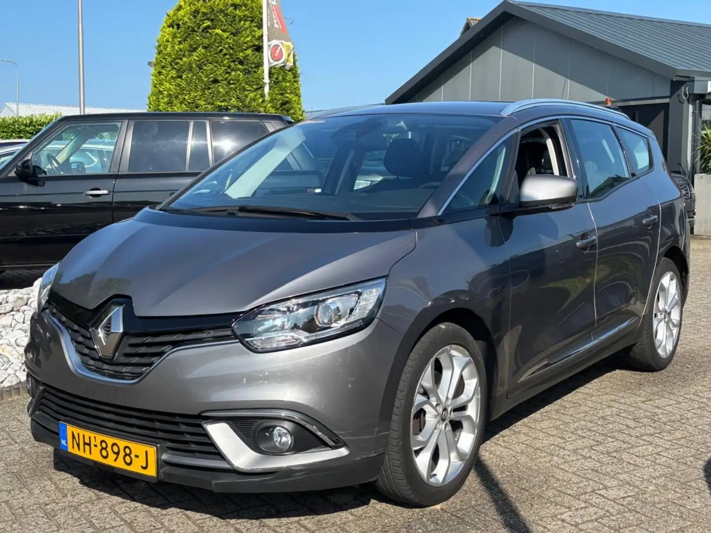 Renault Grand Scenic 1.2 Benzine 7-Persoons 2017 137.000KM Grijs - 1