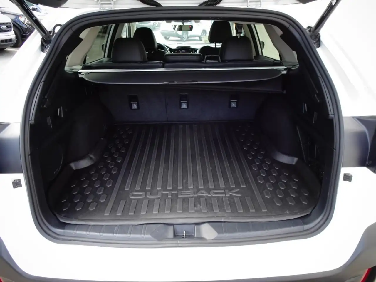 Subaru OUTBACK снимка Subaru OUTBACK