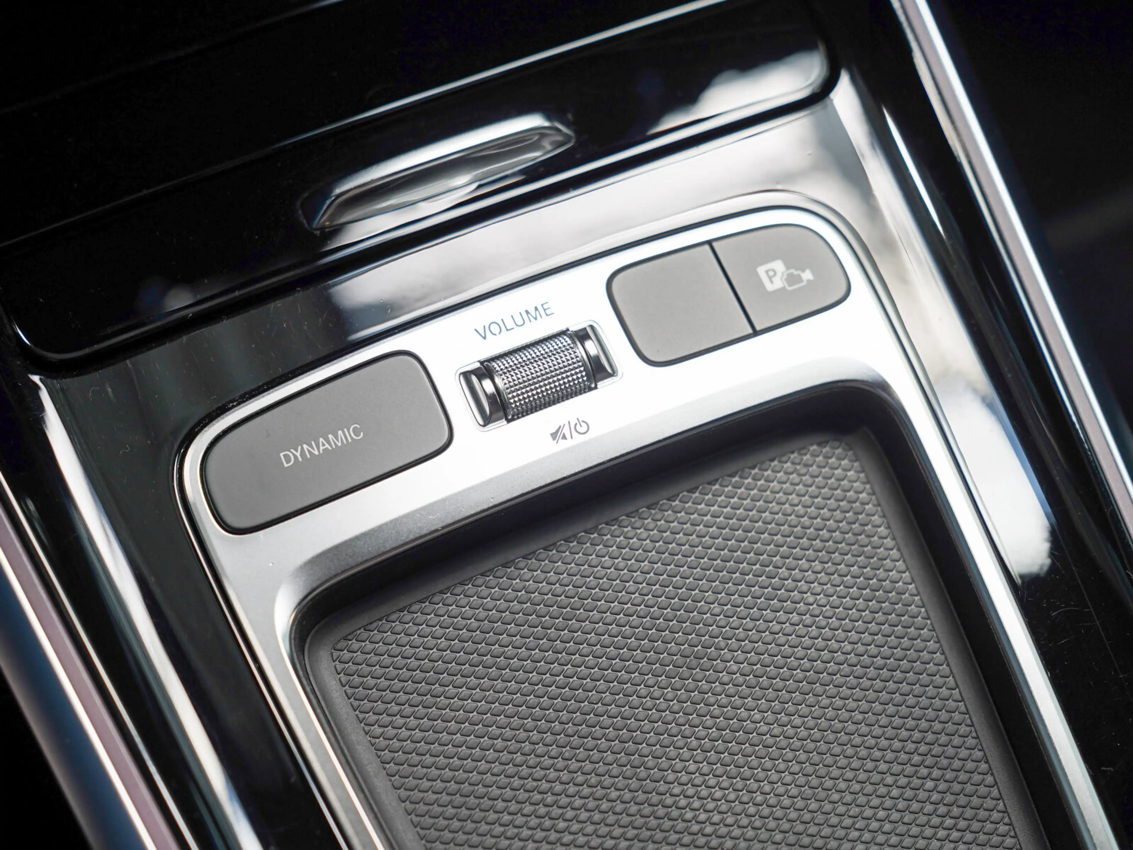 Mercedes-Benz EQB 300 EQB 300 4M Progressive DISTRONIC AHK CarPlay 360 — photo 24