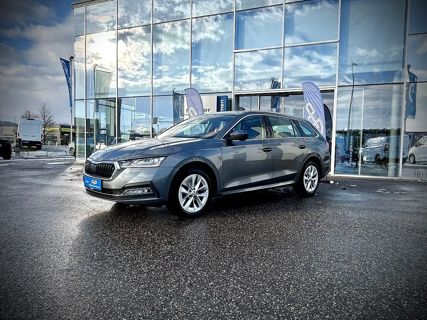 Skoda Octavia Combi 2,0 TDI 4x4 Style DSG KEYLESS/SITZHEIZUNG... Grau - 2