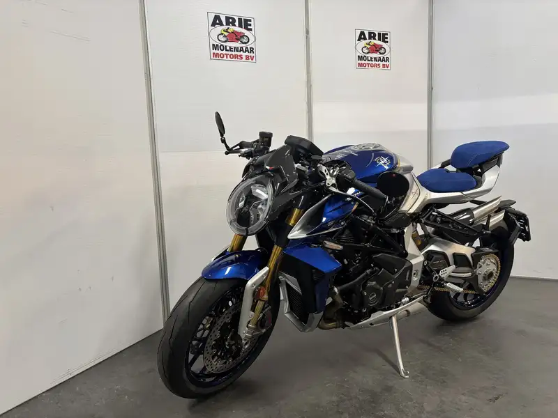 MV Agusta Brutale - foto 5