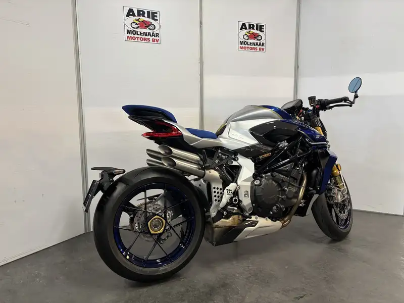 MV Agusta Brutale - foto 3