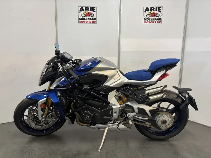 MV Agusta Brutale - foto 8