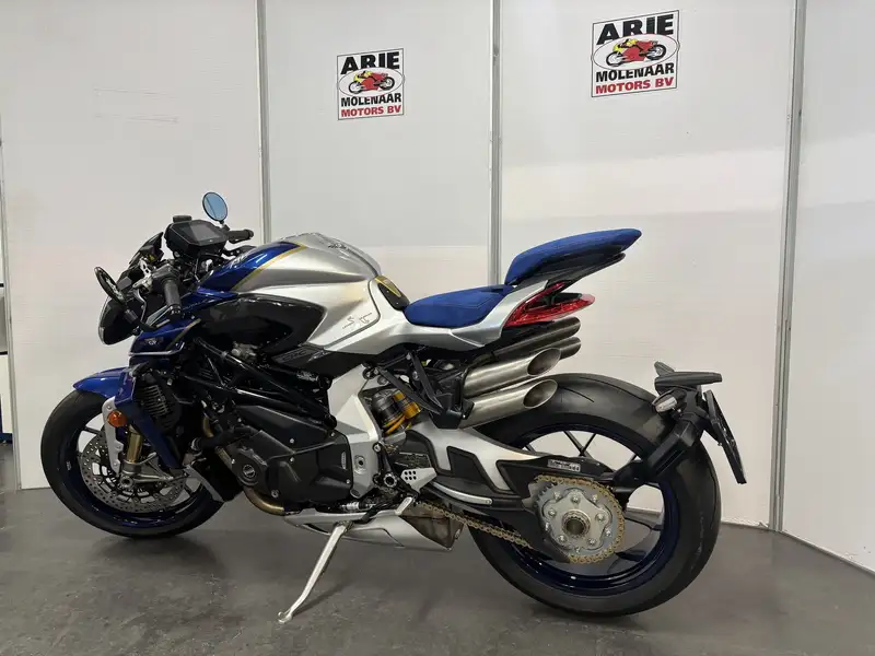 MV Agusta Brutale - foto 6