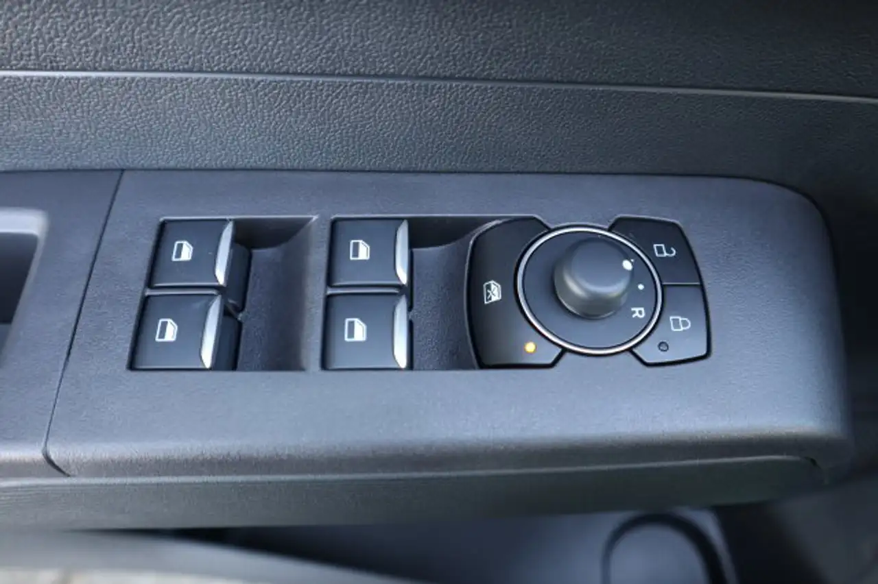 Ford Tourneo Courier Tourneo Courier TITANIUM / TAGESZULASSUNG ! ! ! 9