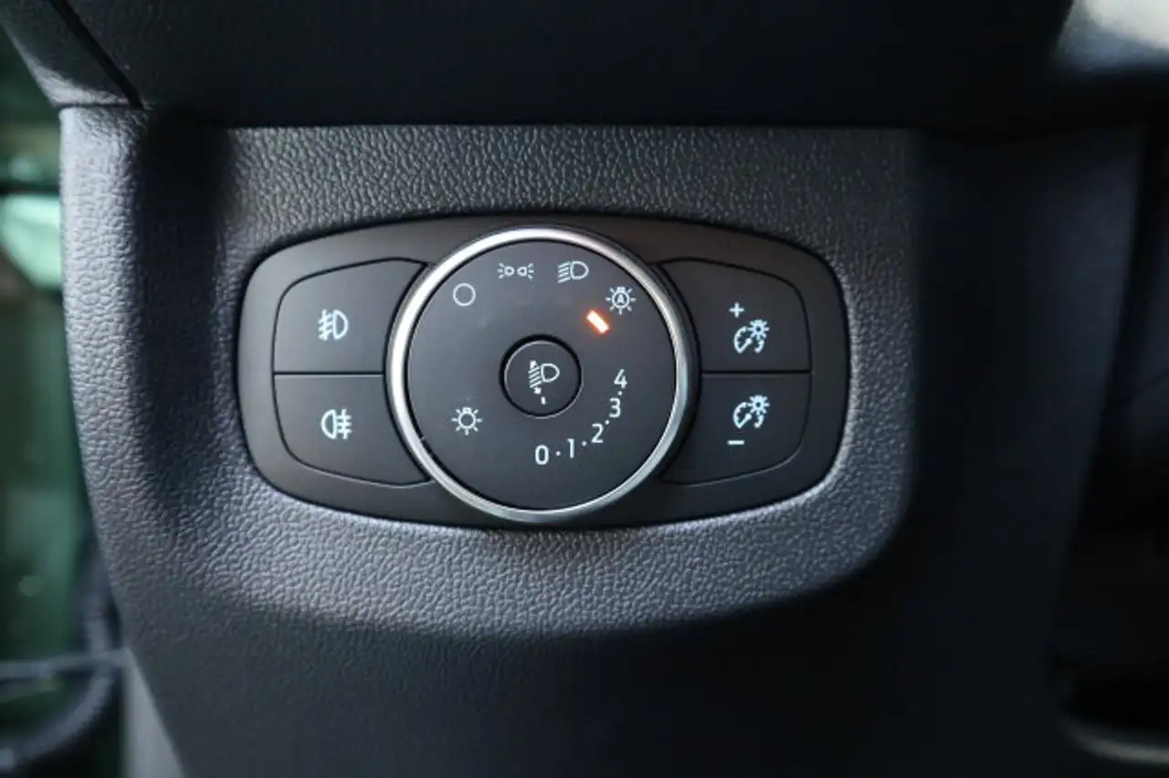 Ford Tourneo Courier Tourneo Courier TITANIUM / TAGESZULASSUNG ! ! ! 10