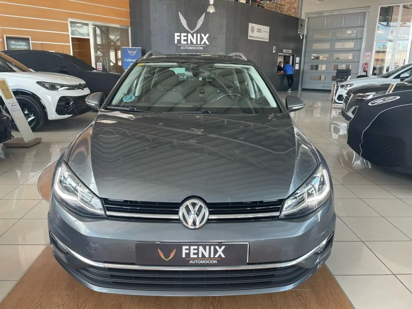 Volkswagen Golf 1.5 TSI Evo Sport DSG7 110kW Gris - 2