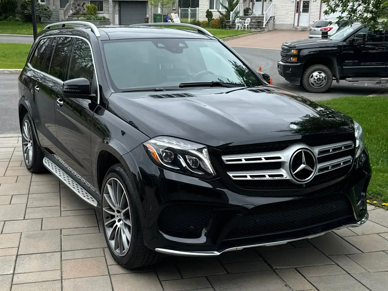 Mercedes-Benz GLS снимка Mercedes-Benz GLS