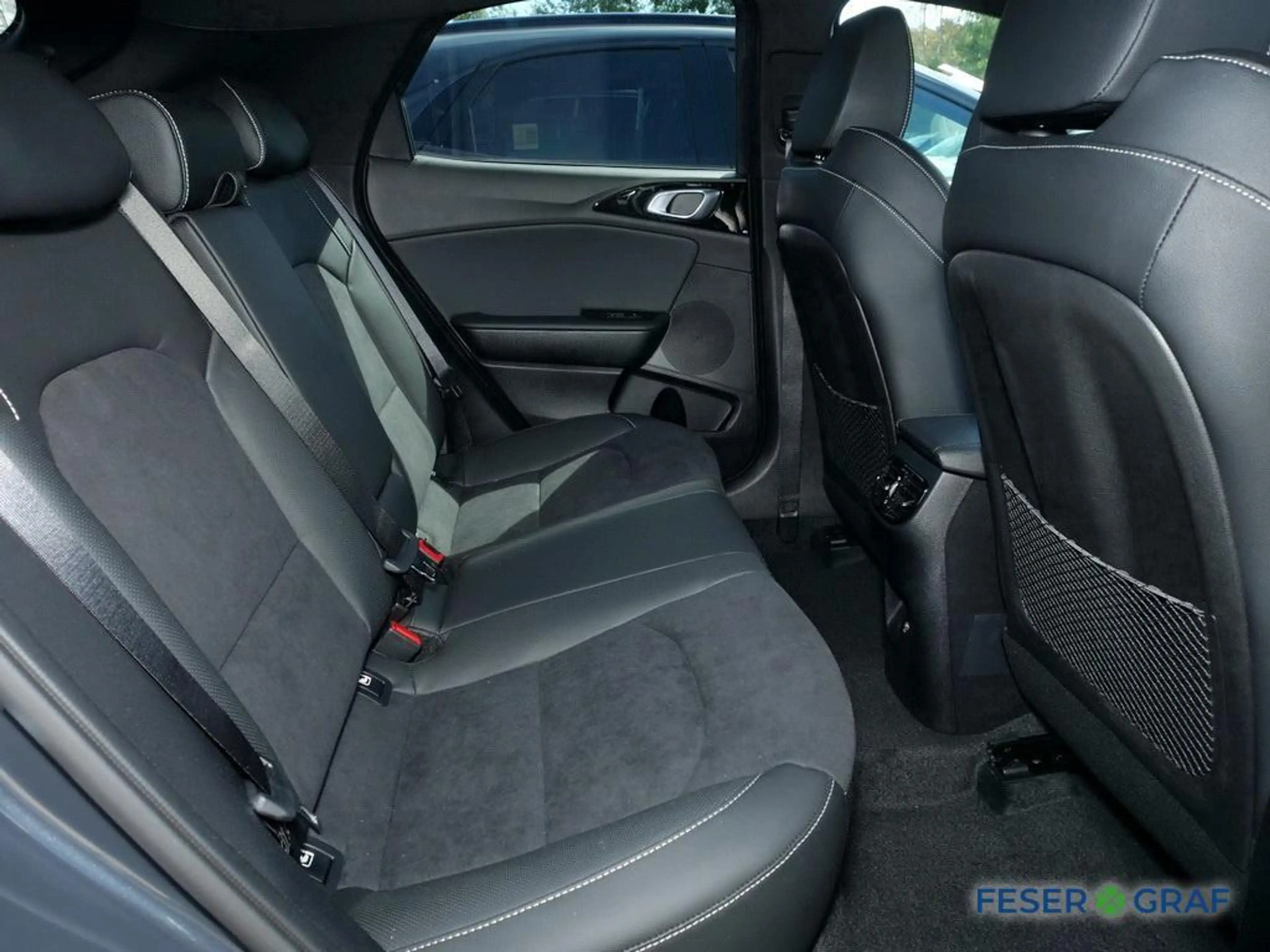 Kia XCeed 1.6T 180 DCT GT Line GLASDACH — photo 5
