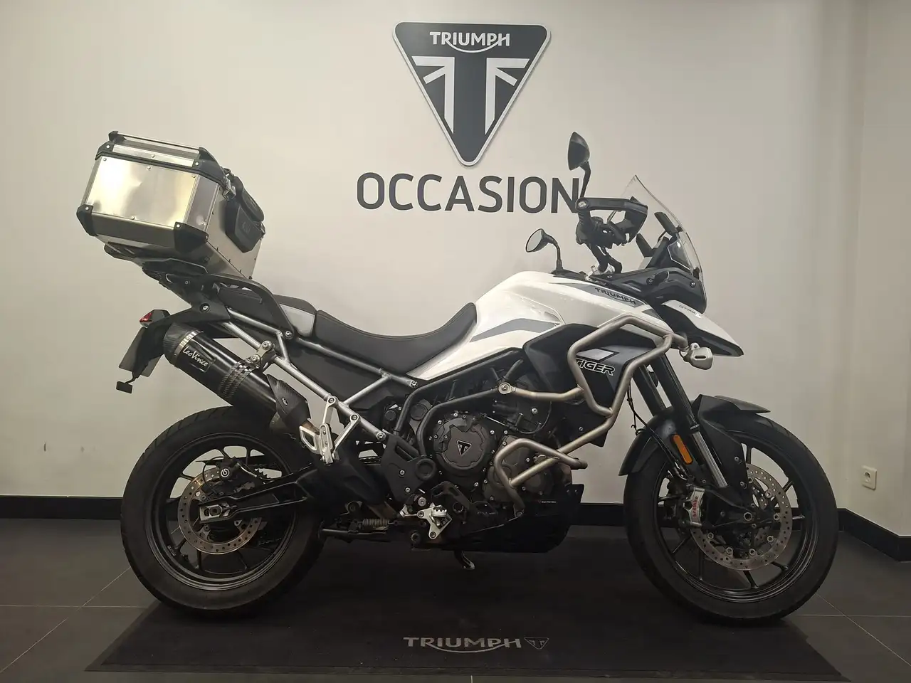 Triumph Tiger 900