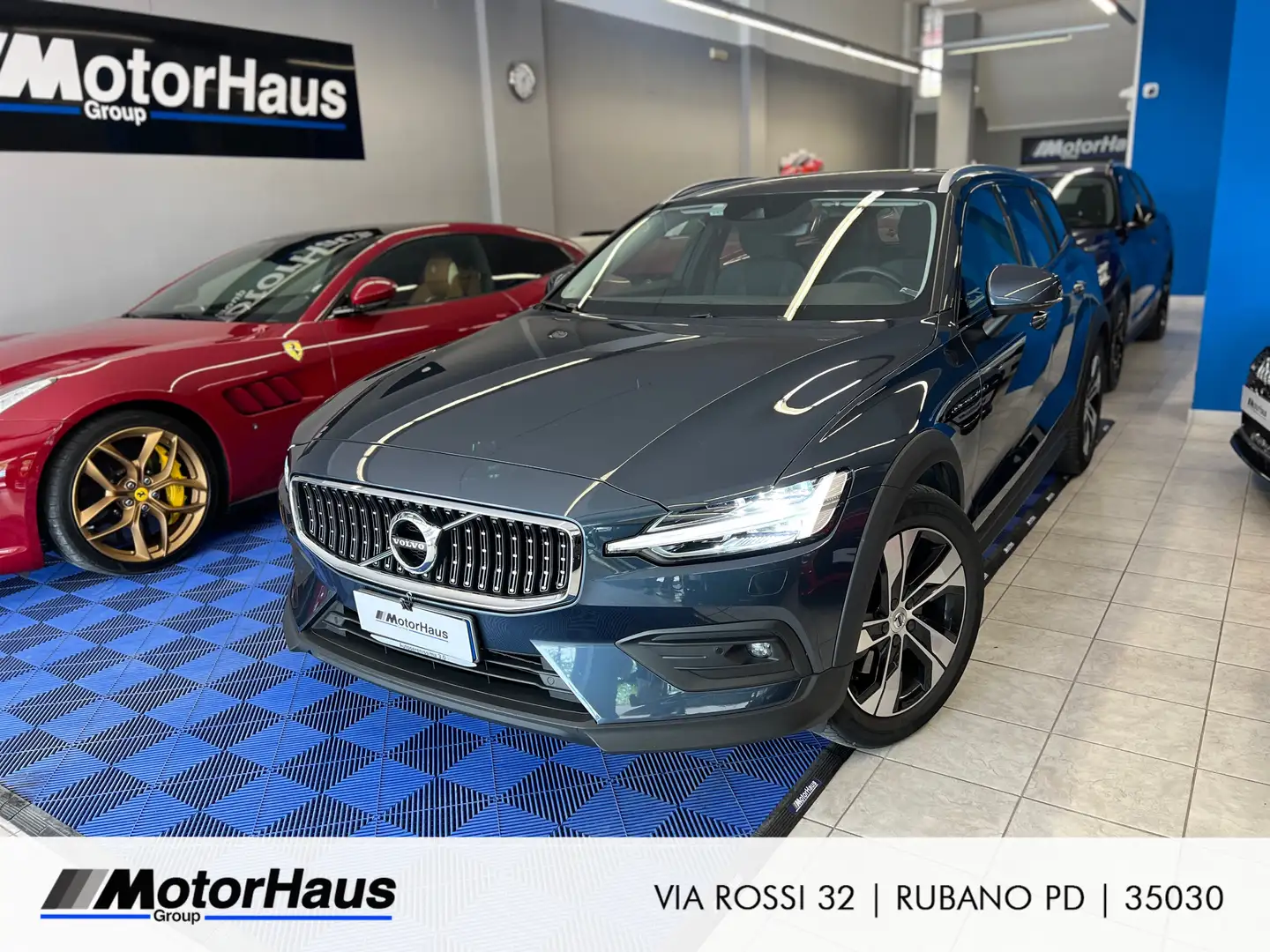 Volvo V60 Cross Country V60 Cross Country 2.0 b4 Business Pro awd auto Blue - 1