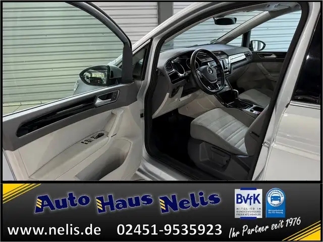 Volkswagen Touran view 7