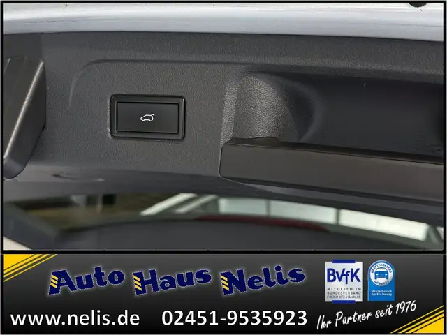 Volkswagen Touran view 20