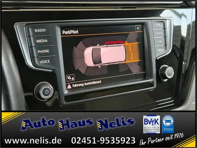Volkswagen Touran view 13
