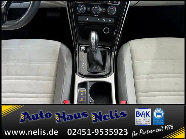 Volkswagen Touran view 15