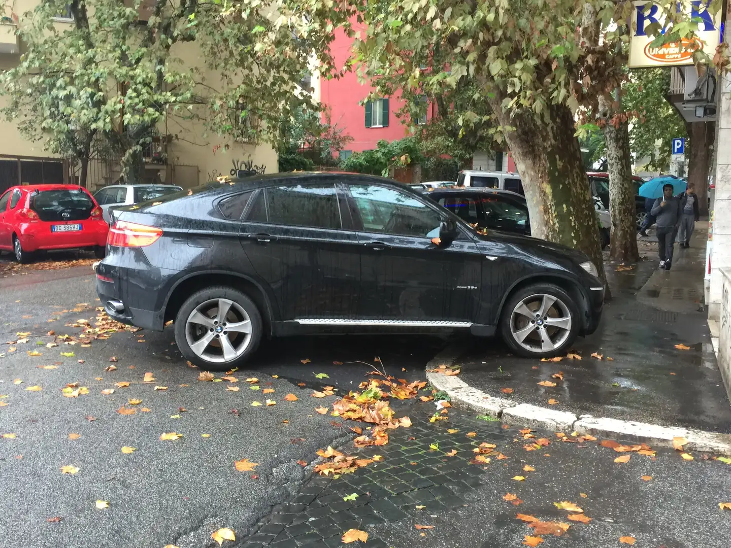 BMW X6 X6 E71 xdrive35d Attiva auto Zwart - 1