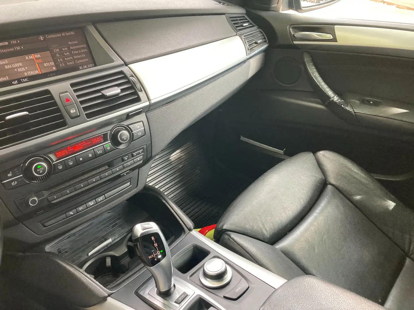 BMW X6 X6 E71 xdrive35d Attiva auto Zwart - 2