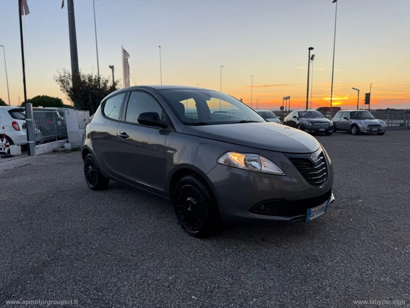 Lancia Ypsilon 1.2 69 CV 5p. S&S ELEFANTINO BLU - 1