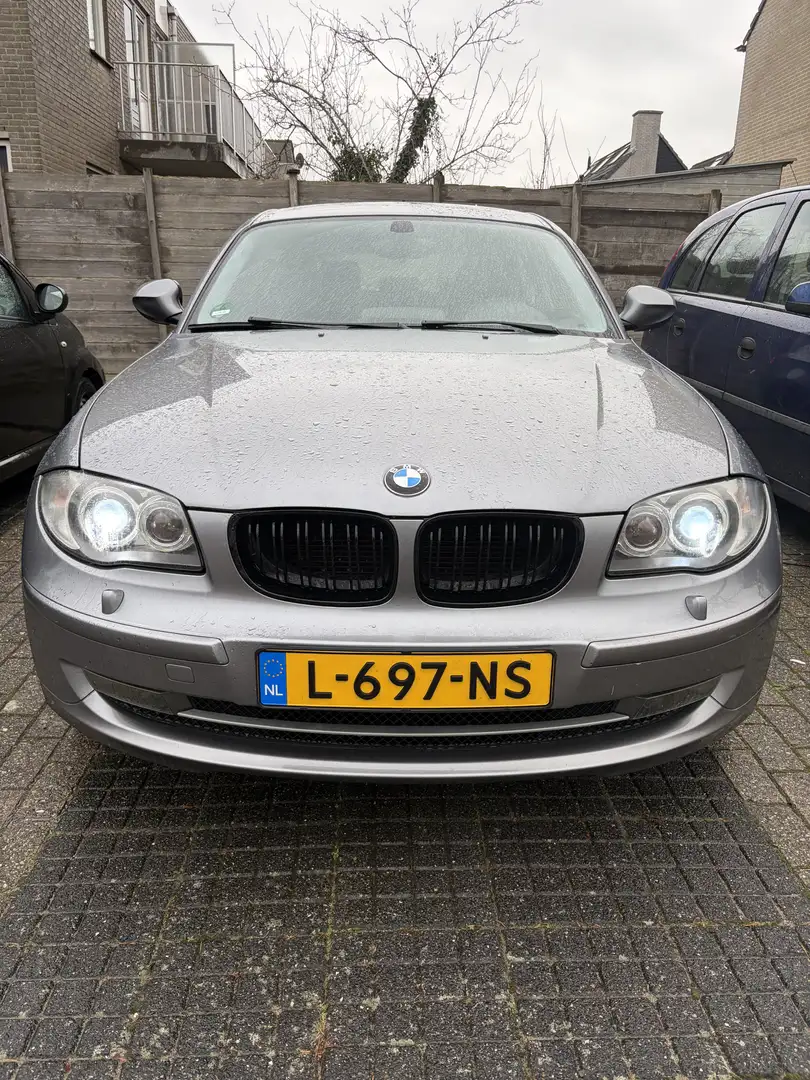 BMW 118 118i High Executive Grey - 1