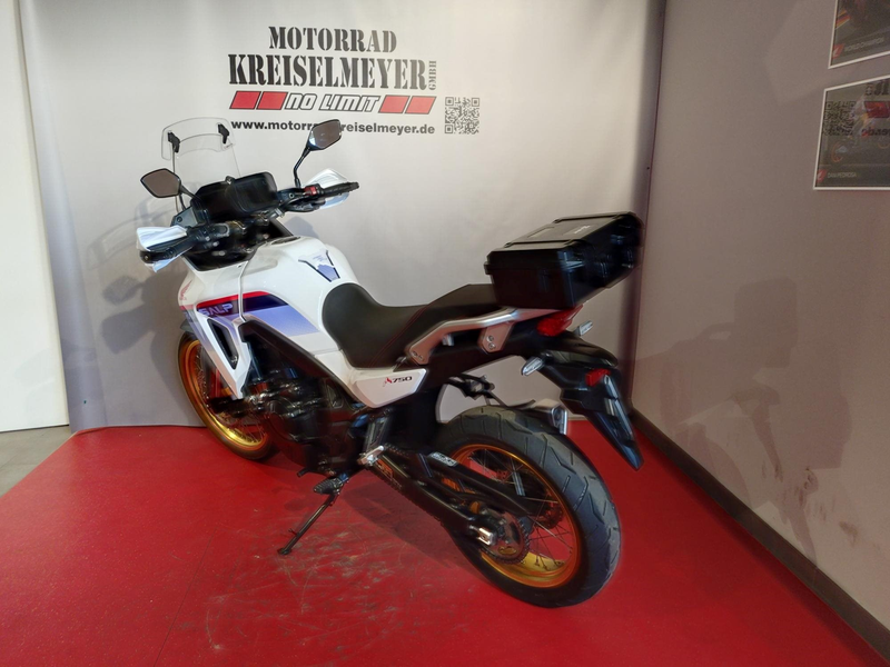 Honda XL 750 Transalp Top gepflegter Zustand mit Zubehör! — photo 5