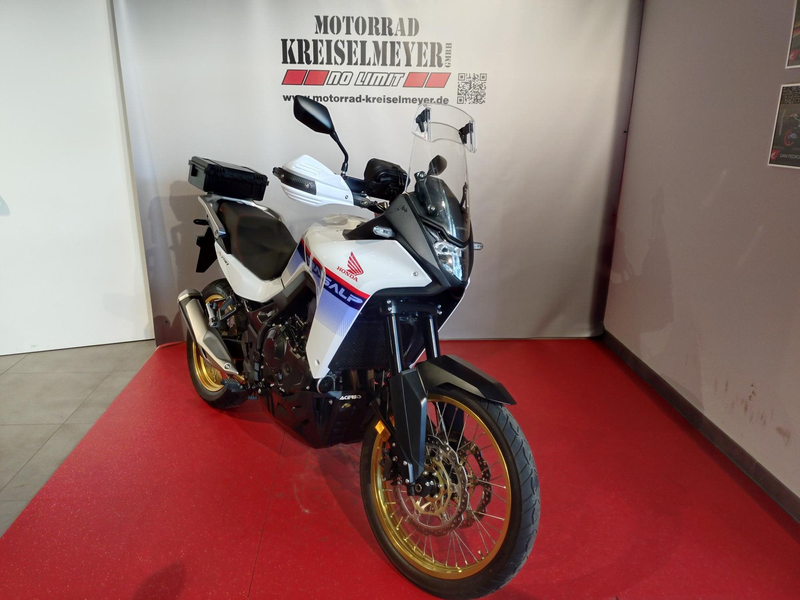Honda XL 750 Transalp Top gepflegter Zustand mit Zubehör!