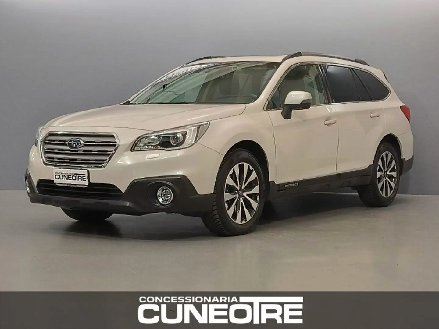 Subaru OUTBACK Outback 2.0d Lineartronic Unlimited Wit - 2