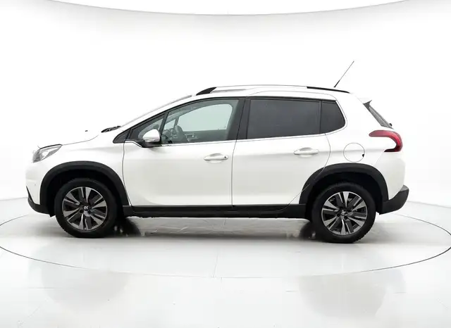 Peugeot 2008 view 9