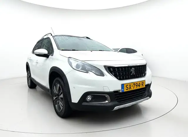Peugeot 2008 view 3