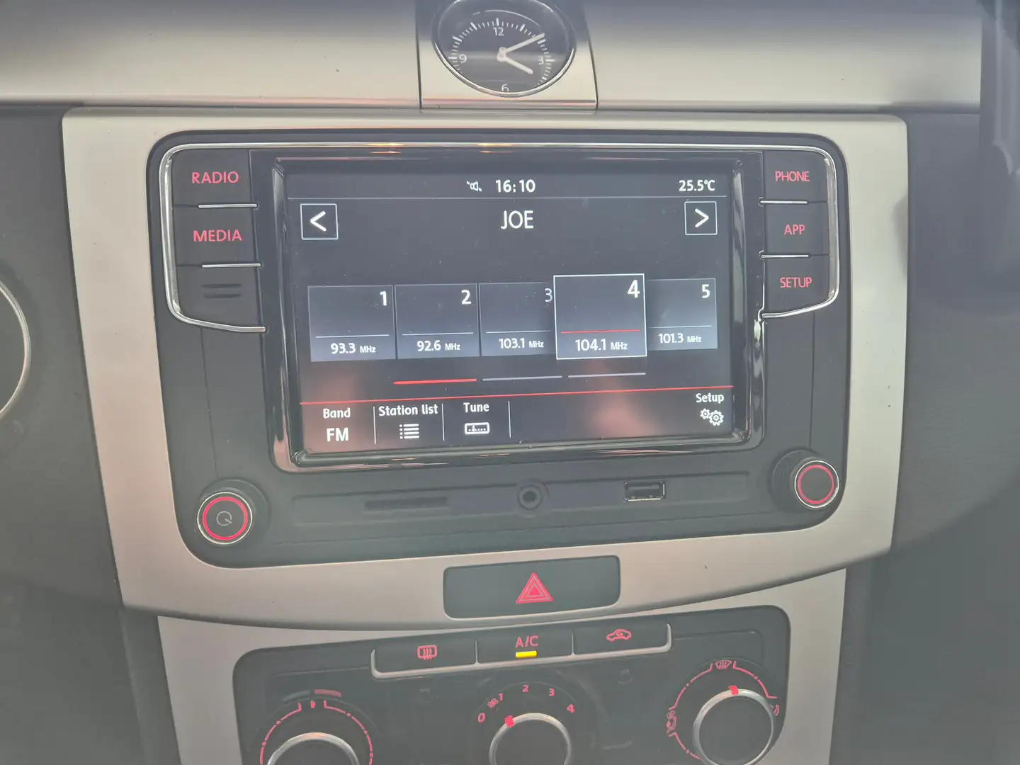 Volkswagen Passat Variant Trendline BlueMotion Grey - 2