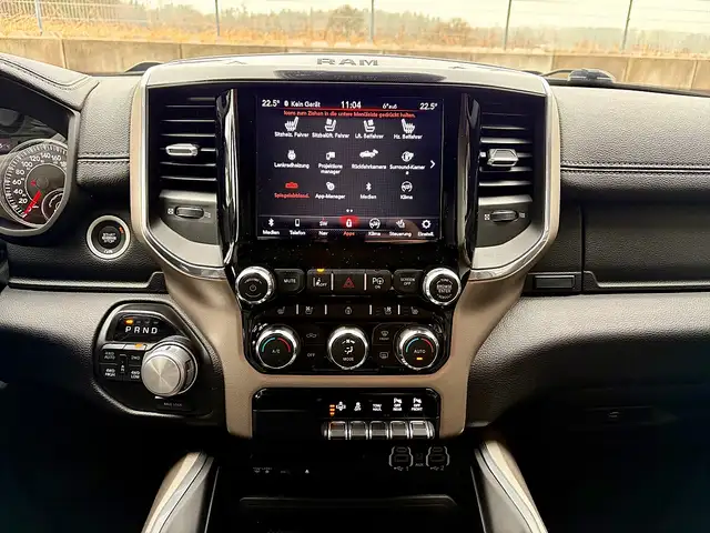 Dodge RAM Ram 1500 Crew Cab Laramie Night Ansicht 14