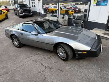 5.7 V8*TARGA*HANDSCHALTER*CROSS-FIRE*1984*H*