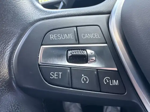BMW 1 Series view 14