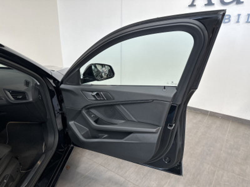 BMW 120 Sport-Line NAV+LED+PANO+VCOCK+SHZ+18ZOLL+PP — photo 7