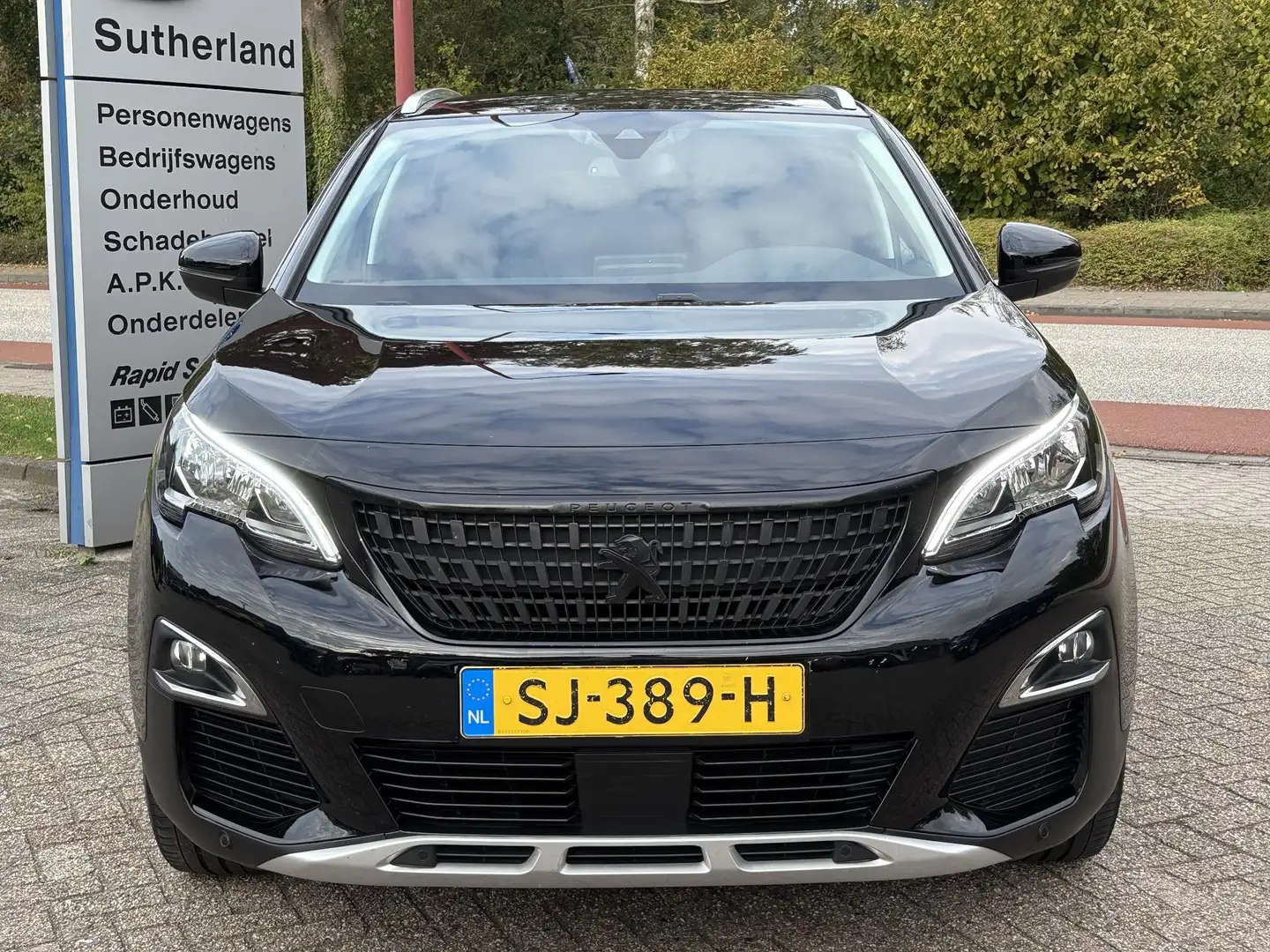 Peugeot 3008 1.2 PureTech Blue Lease Premium 130pk Achteruitrij Zwart - 2