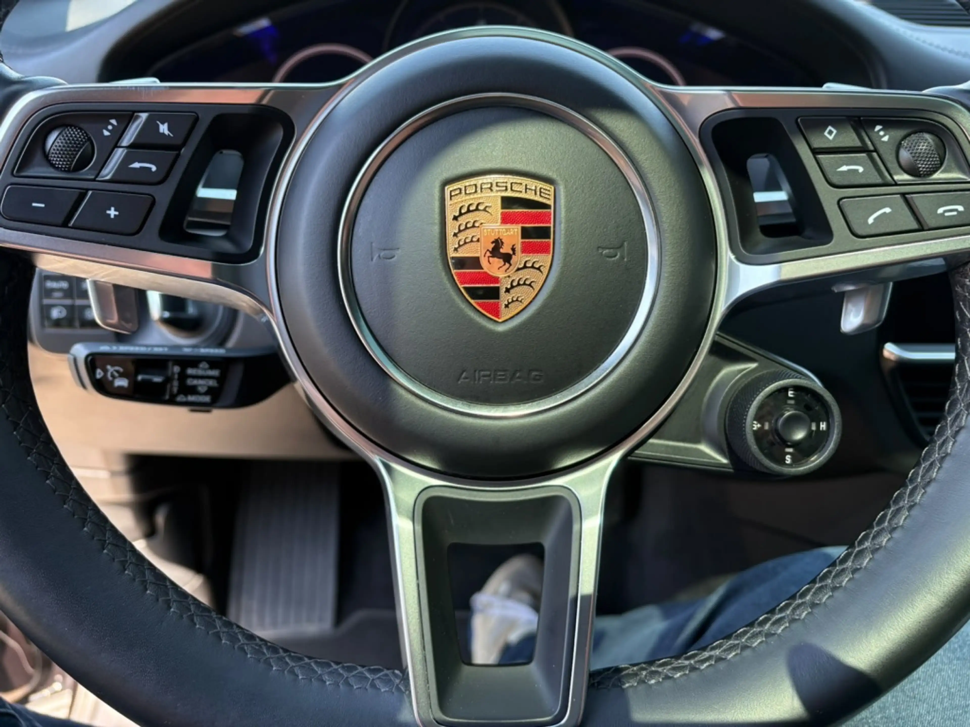 Porsche Cayenne 3.0 E-Hybrid | Trekhaak | Panoramadak | Luchtverin — photo 15