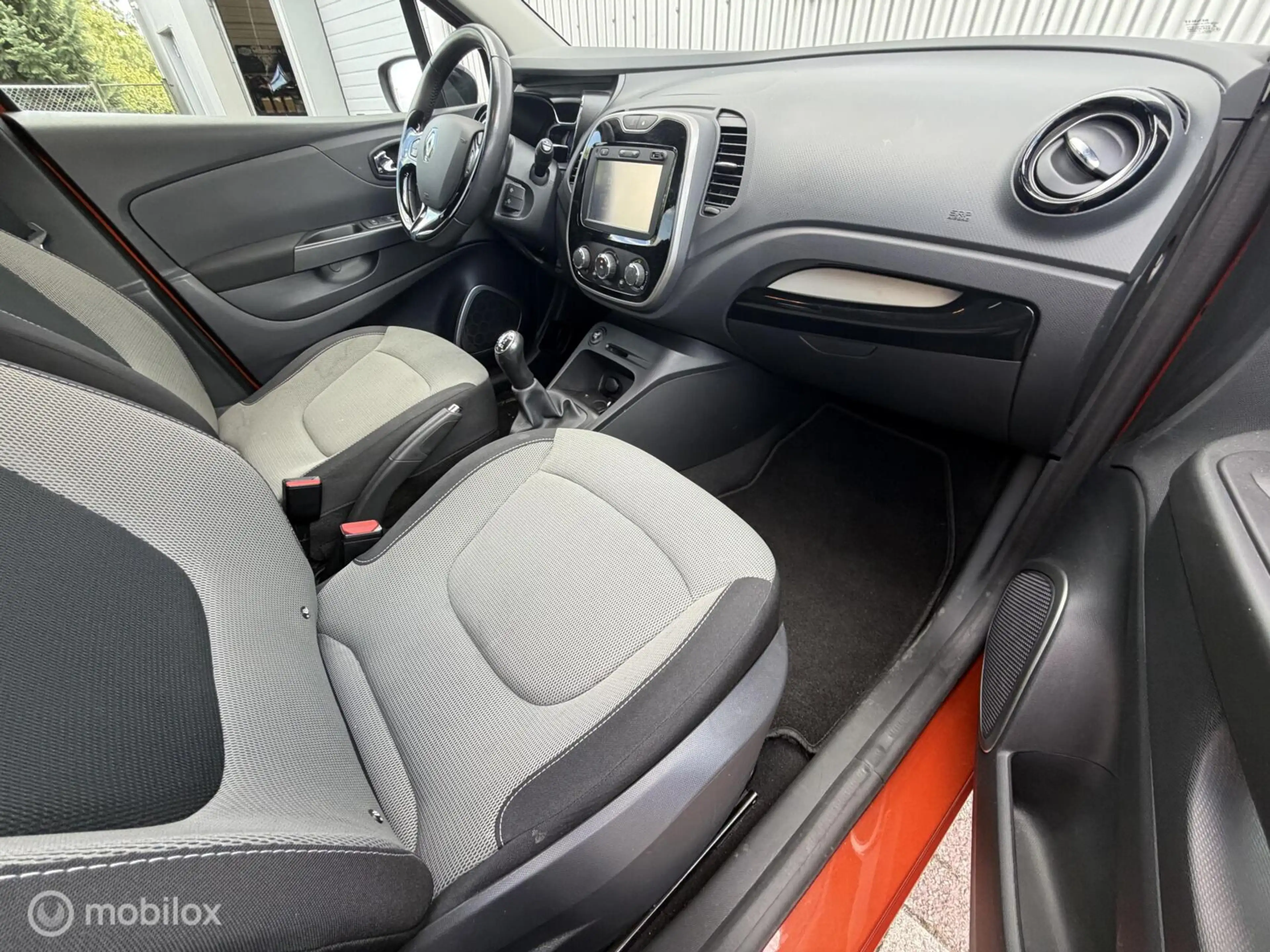 Renault Captur 0.9 TCe Dynamique 2014 / 31000KM NAP / Navigatie / — photo 12