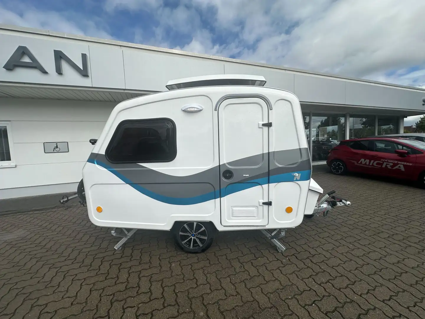 Niewiadow N 126D 3 Schlafplätze Fahrradträger Alu-Felgen Weiß - 2