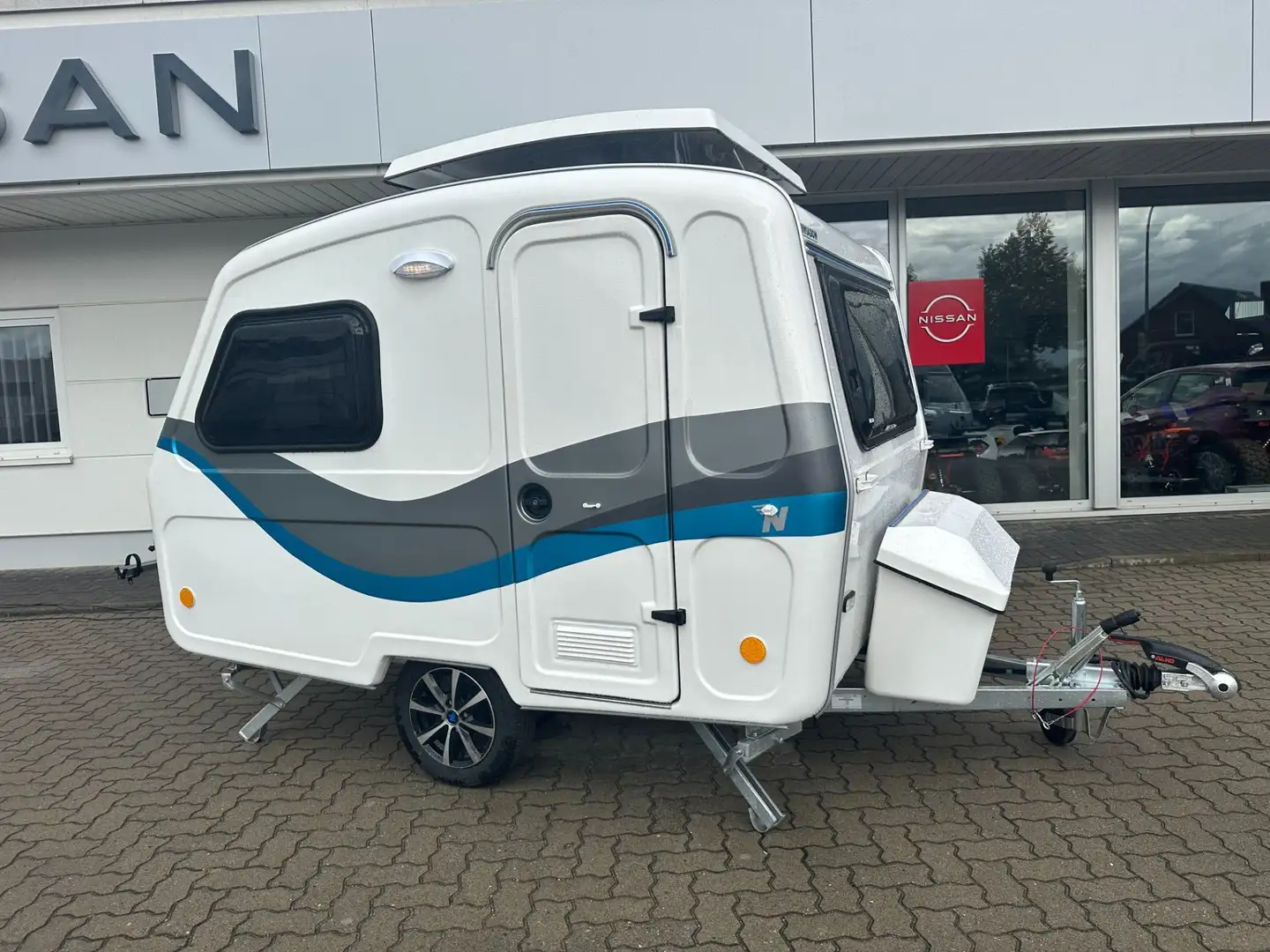 Niewiadow N 126D 3 Schlafplätze Fahrradträger Alu-Felgen Weiß - 1