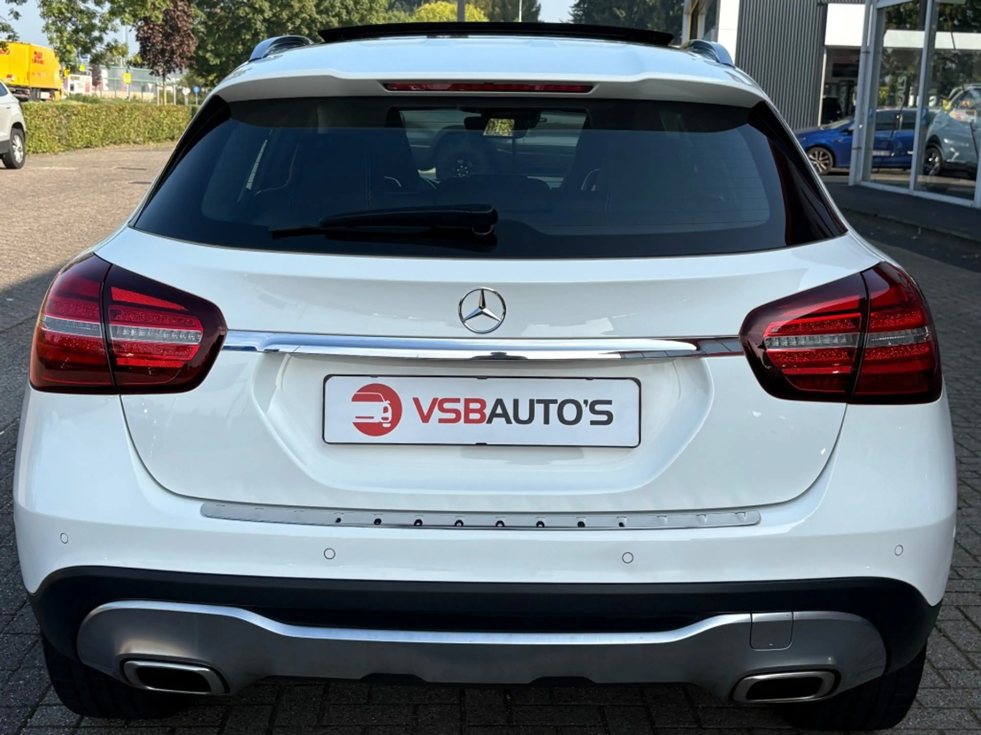 Mercedes-Benz GLA 180 GLA 180 122PK AUT. PREMIUM PLUS PANO-DAK TREKHAAK — photo 22