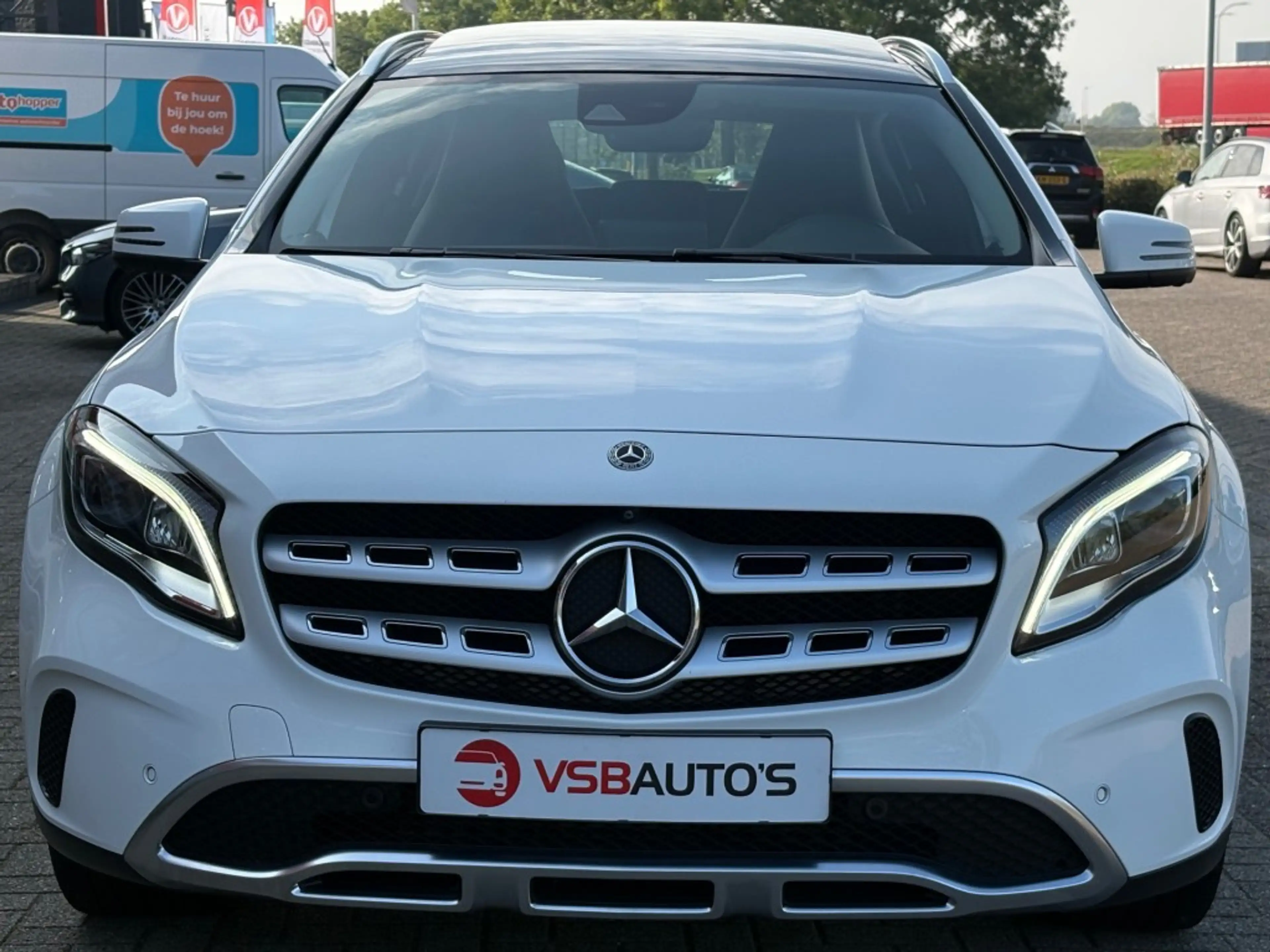 Mercedes-Benz GLA 180 GLA 180 122PK AUT. PREMIUM PLUS PANO-DAK TREKHAAK — photo 21