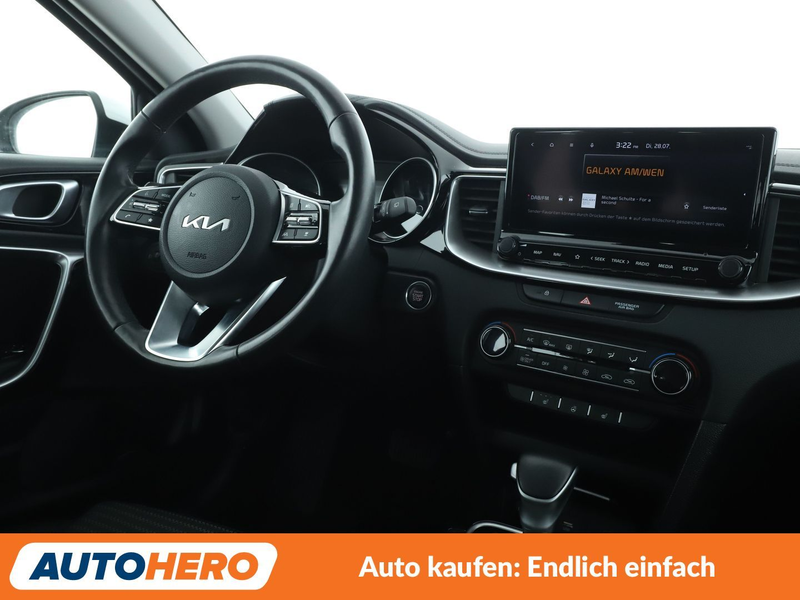 Kia Ceed / cee'd 1.6 Plug-in Hybrid Spirit Aut.*NAV*ACC*CAM*PDC*SHZ — photo 13