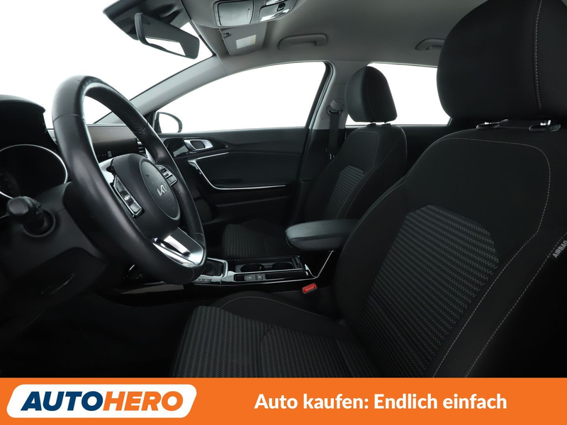 Kia Ceed / cee'd 1.6 Plug-in Hybrid Spirit Aut.*NAV*ACC*CAM*PDC*SHZ — photo 10