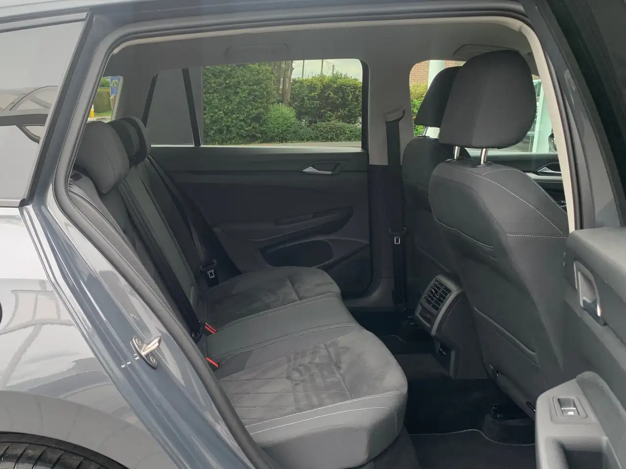Volkswagen Golf VIII STYLE 1.0 eTSI 110CV / DSG / Boite Auto / MILD HYBRID /, миниатюра 15