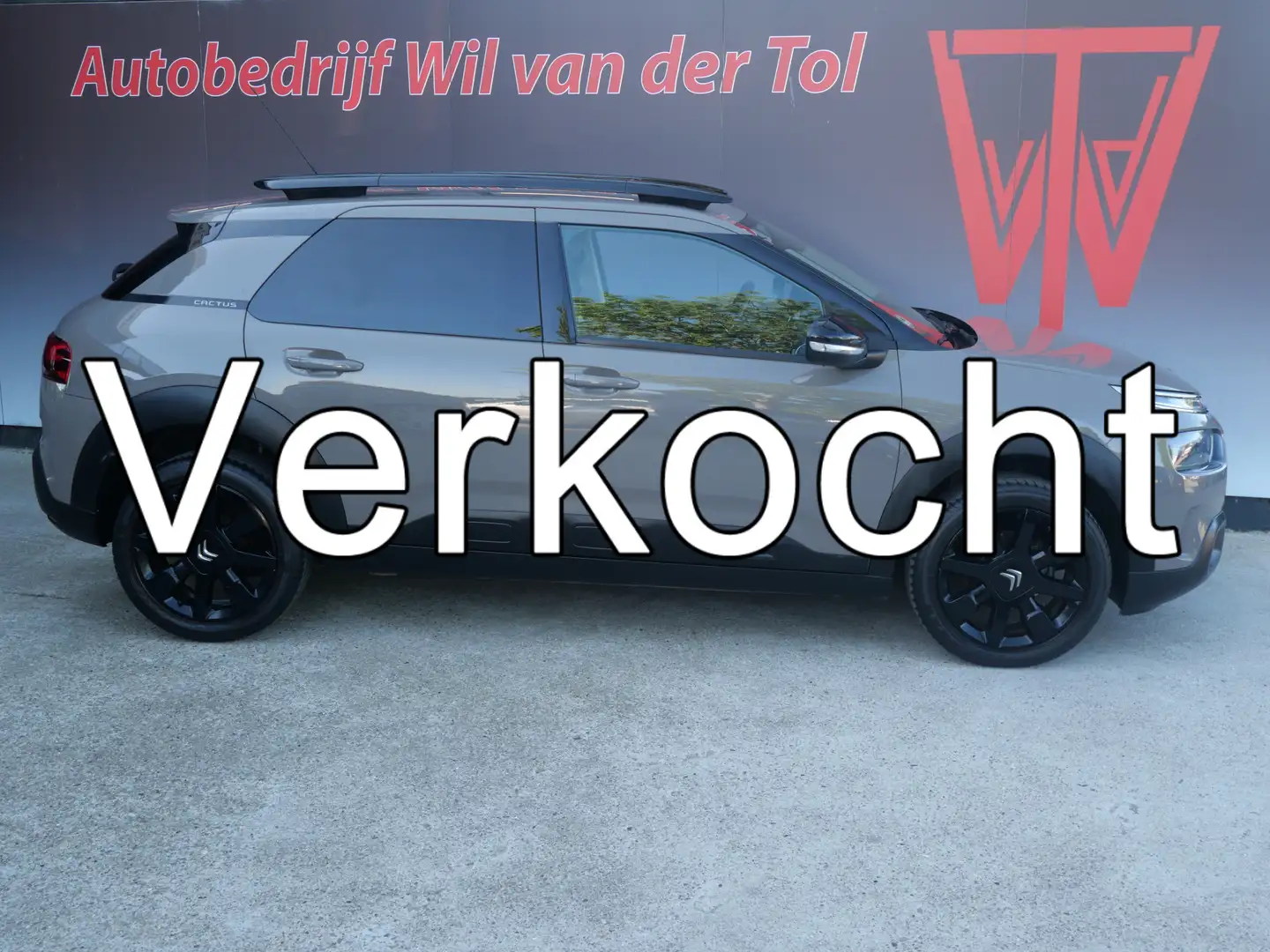 Citroen C4 Cactus 1.2 PureTech SHINE | CARPLAY | CRUISE | CAMERA | R Коричневий - 1