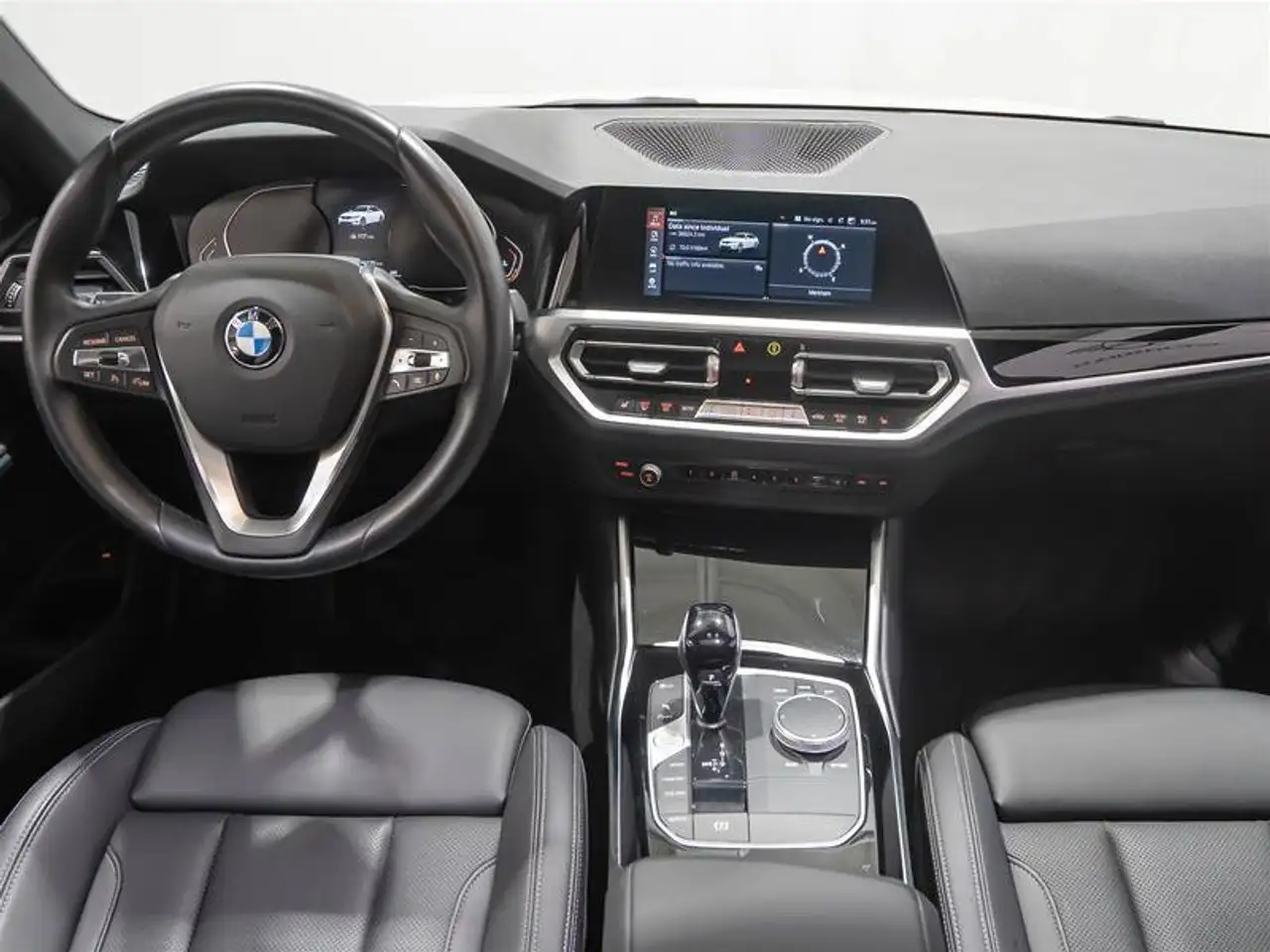 BMW 3 Series снимка BMW 3 Series