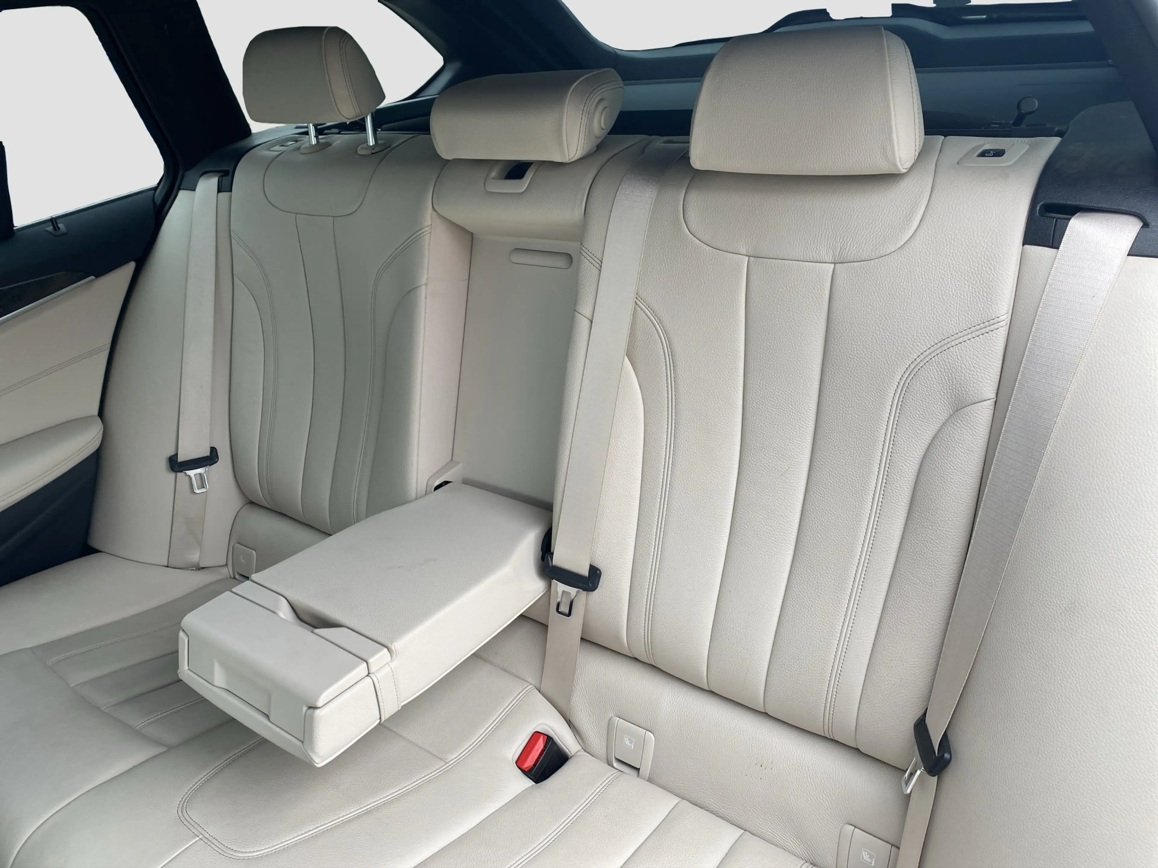 BMW 540 d xDrive Touring +nur an Händler/Export+HU 10/27 — photo 15